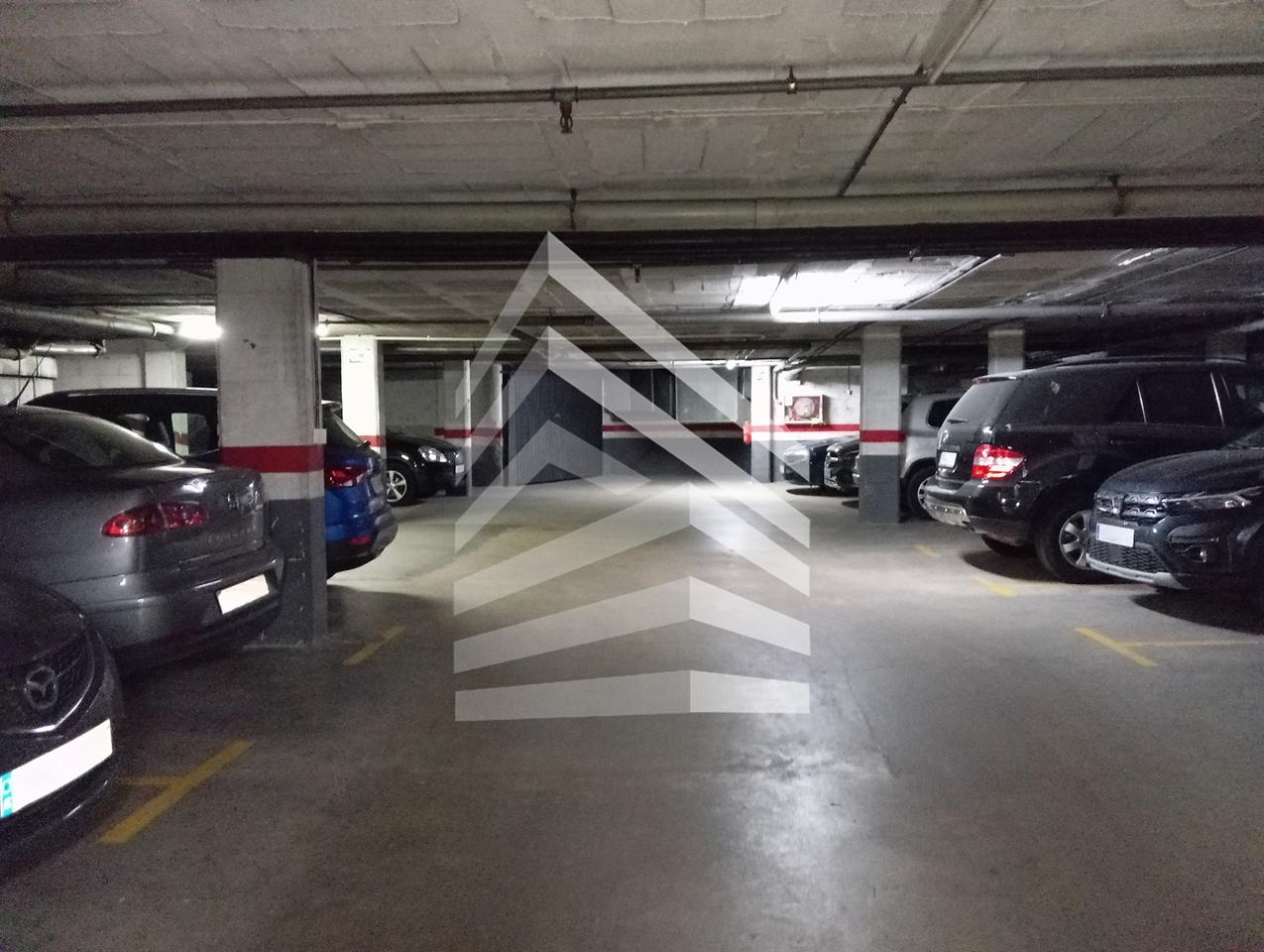 parking en barcelona · carrer-de-caballero-08014 20000€