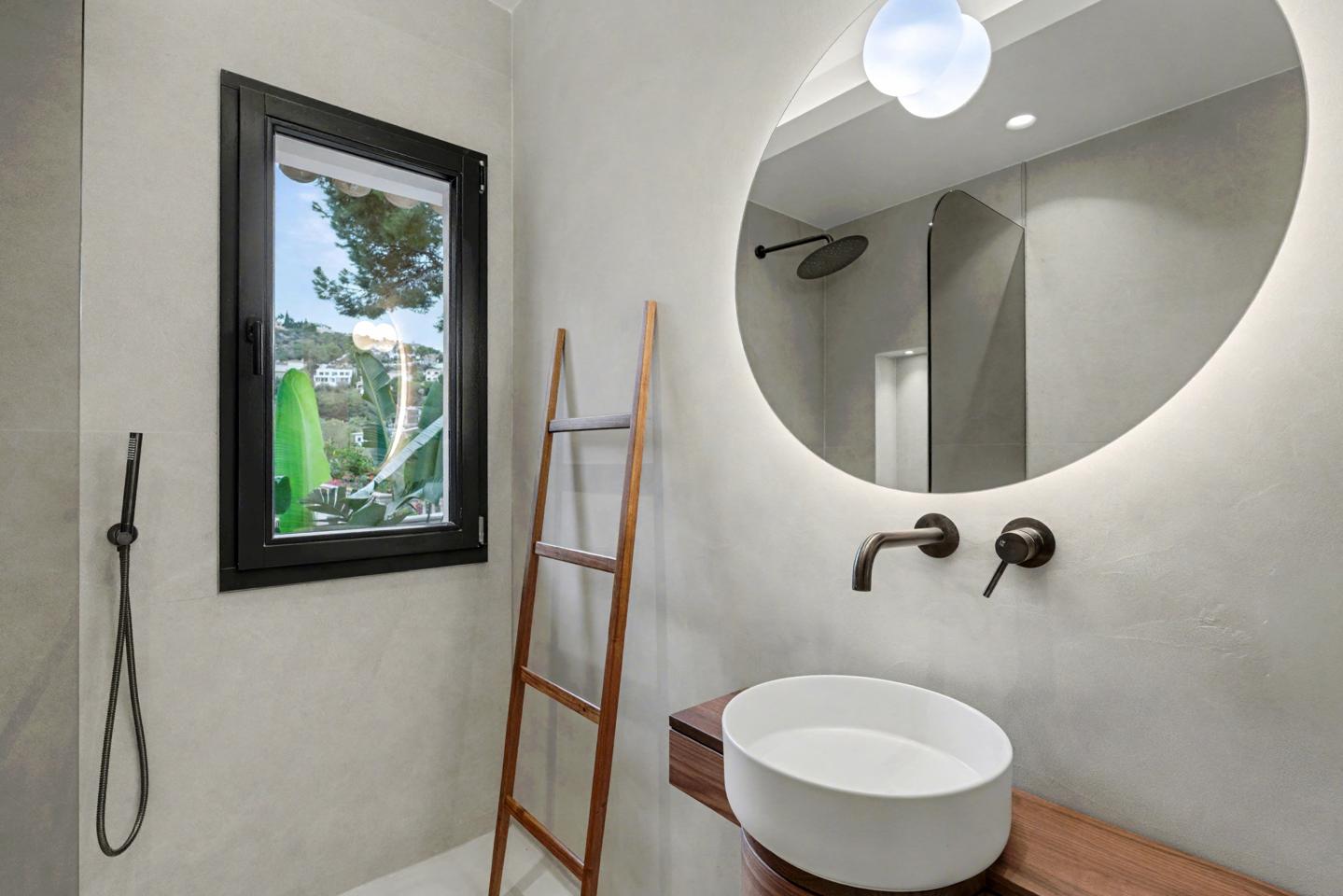 Moderna villa familiar en ubicación perfecta en Costa d’en Blanes — Costa d'en Blanes — Foto 19