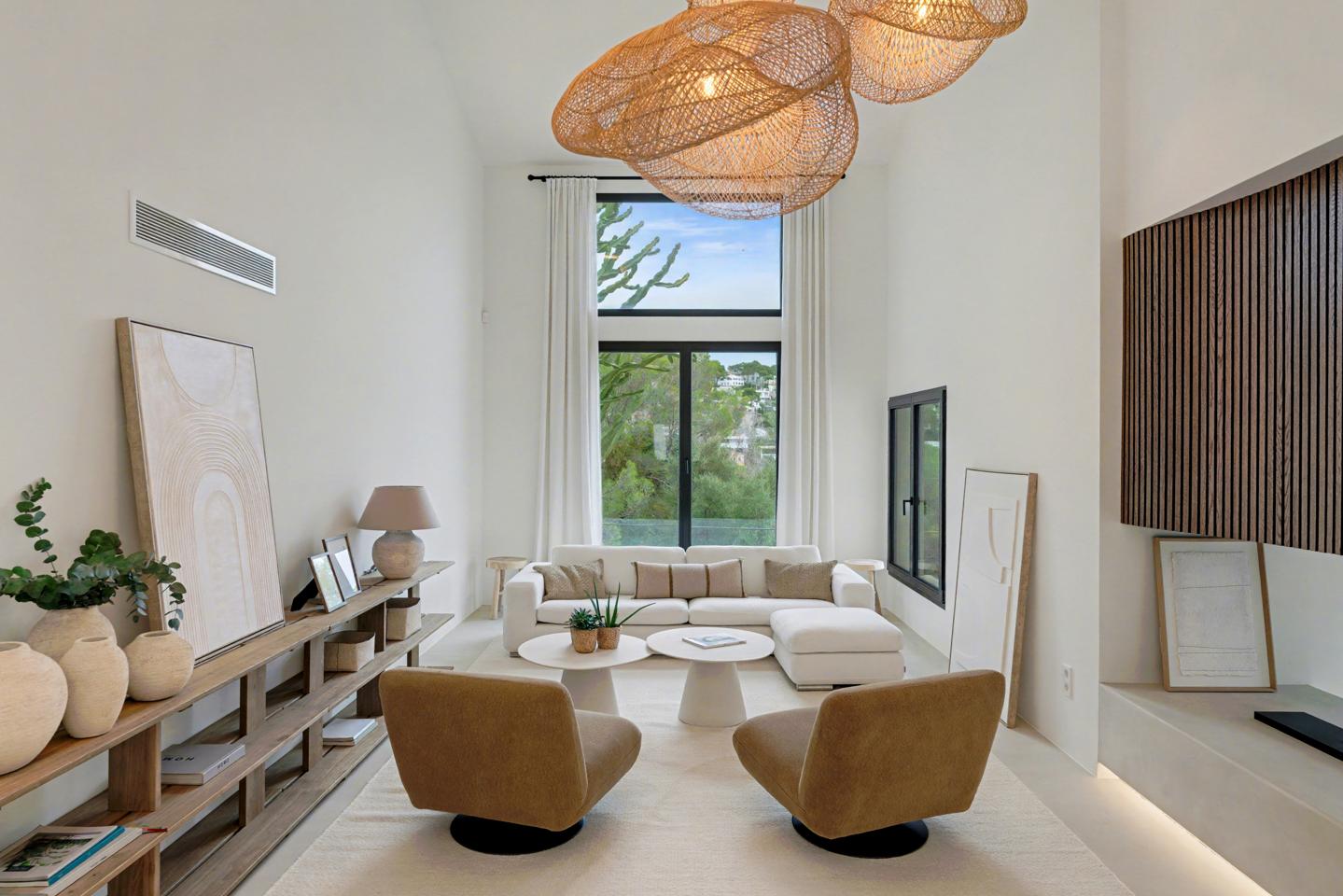 Moderna villa familiar en ubicación perfecta en Costa d’en Blanes — Costa d'en Blanes