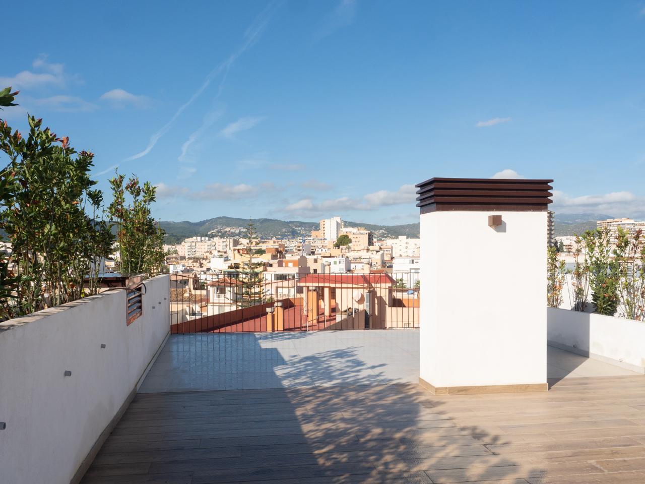 Ático moderno a estrenar con amplias terrazas y vistas abiertas en Santa Catalina — Palma — Foto 28