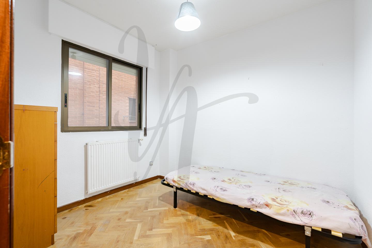 pisos en torrejon-de-ardoz · calle-rioja-28850 €