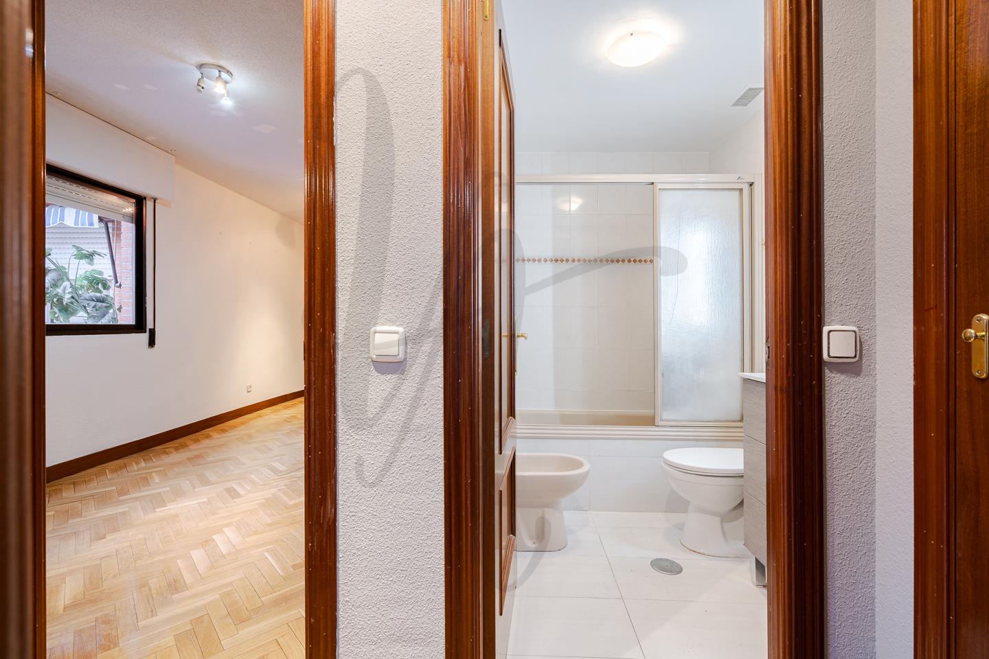 pisos en torrejon-de-ardoz · calle-rioja-28850 €