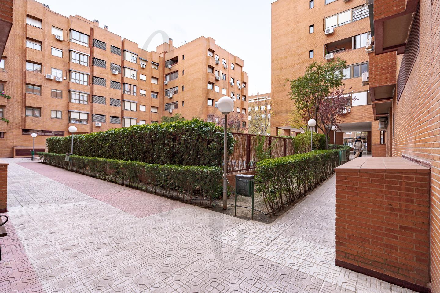 pisos en torrejon-de-ardoz · calle-rioja-28850 €