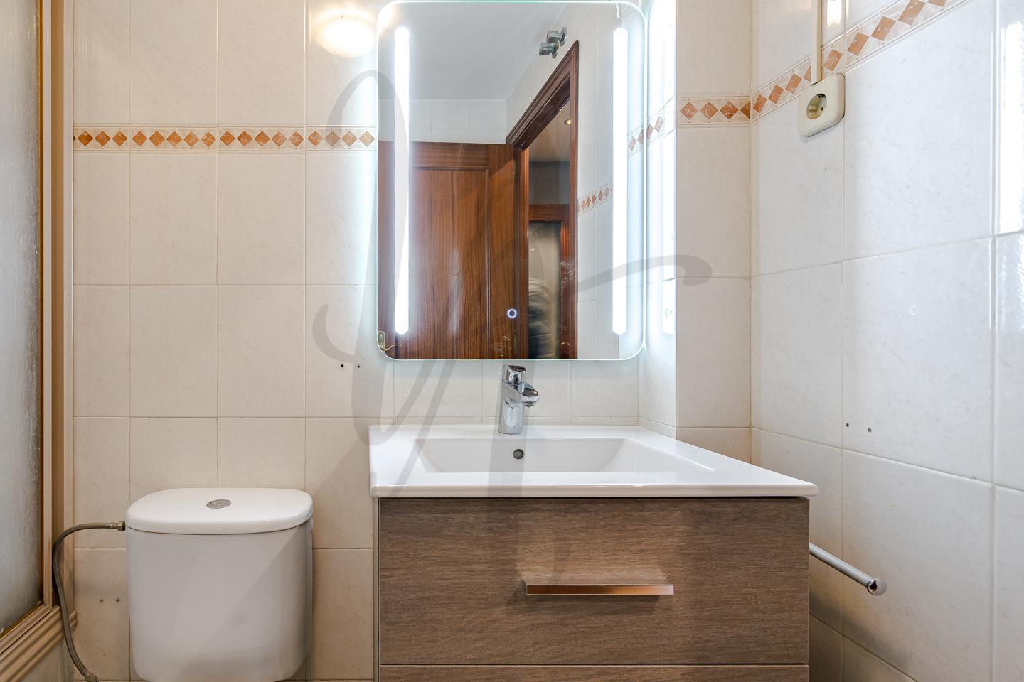 pisos en torrejon-de-ardoz · calle-rioja-28850 €