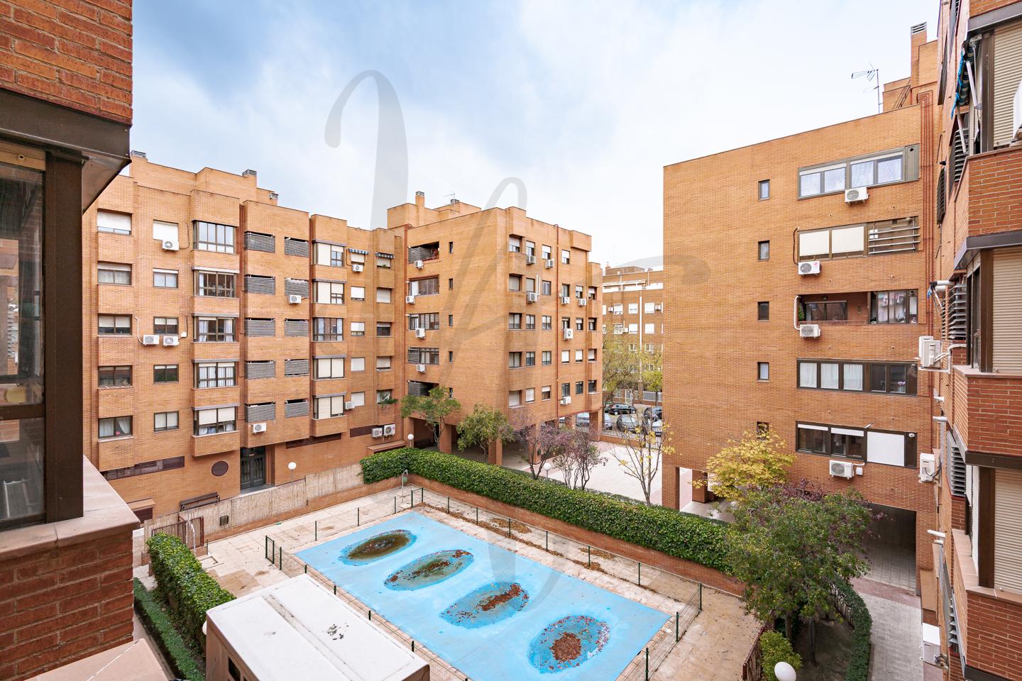 pisos en torrejon-de-ardoz · calle-rioja-28850 €