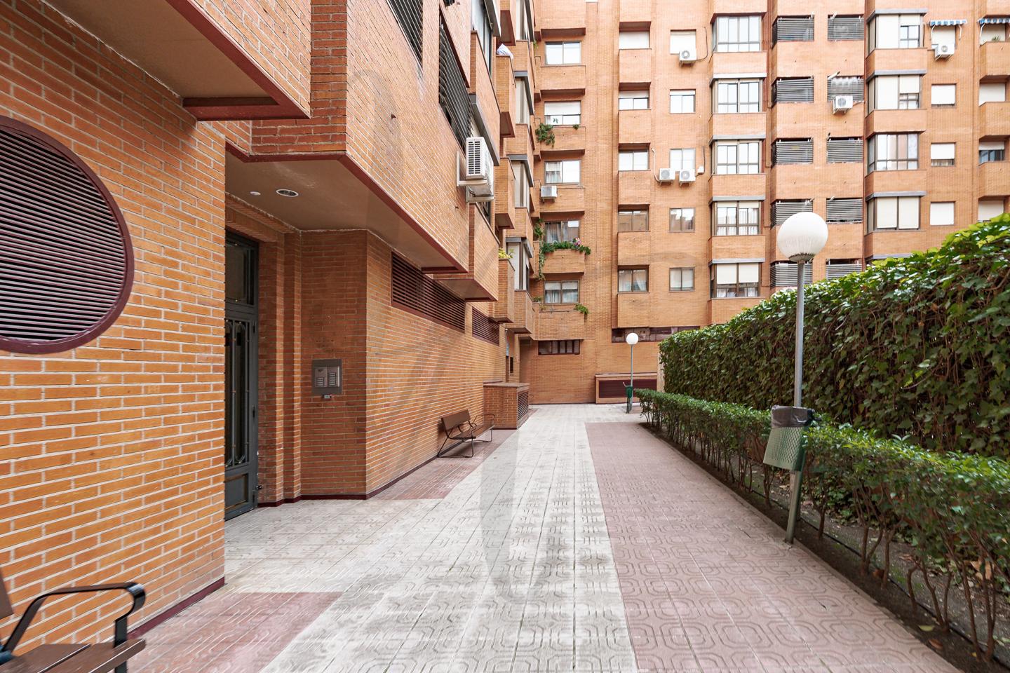 pisos en torrejon-de-ardoz · calle-rioja-28850 €