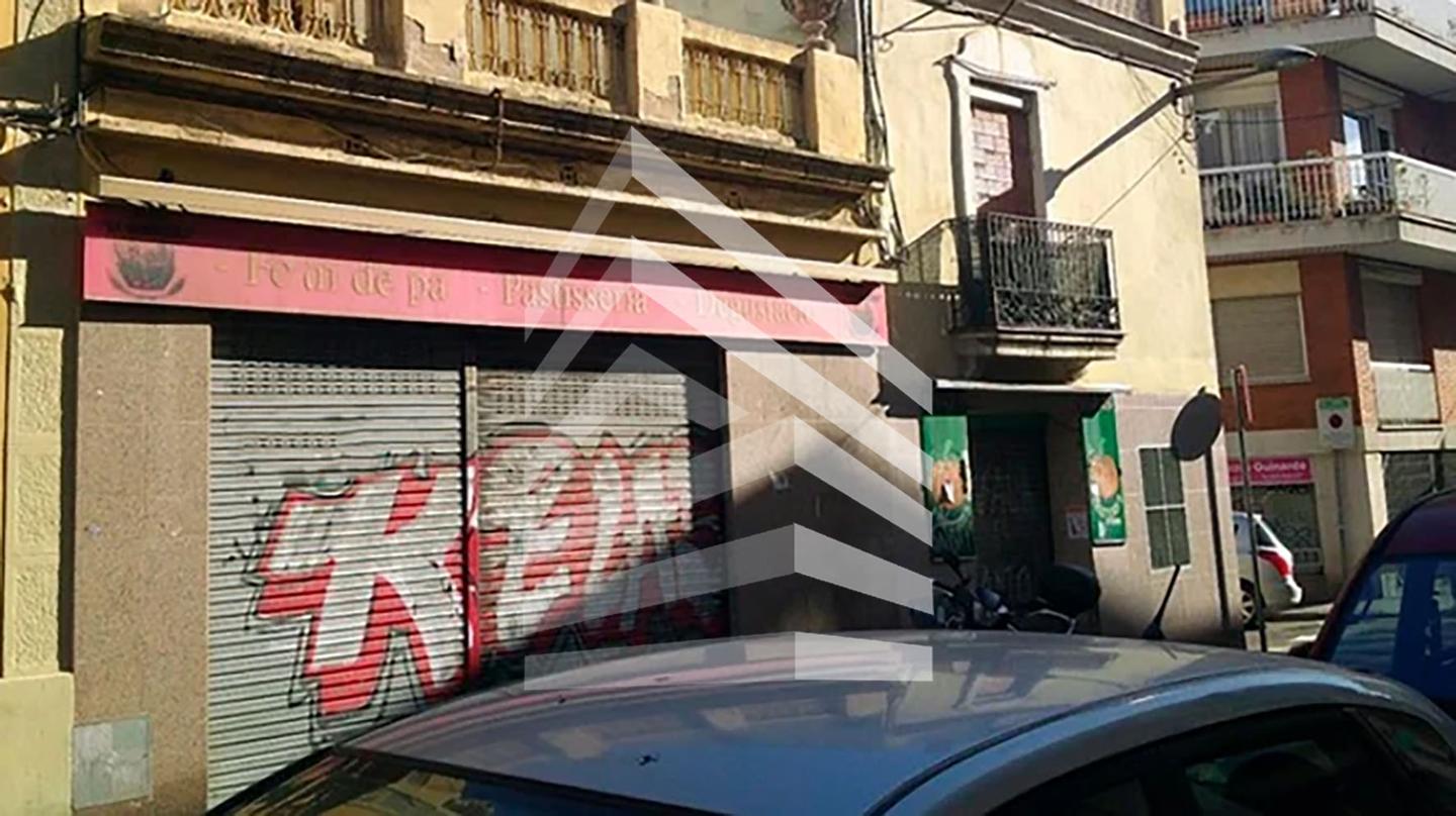 terrenos en barcelona · carrer-de-la-garrotxa-08041 958000€