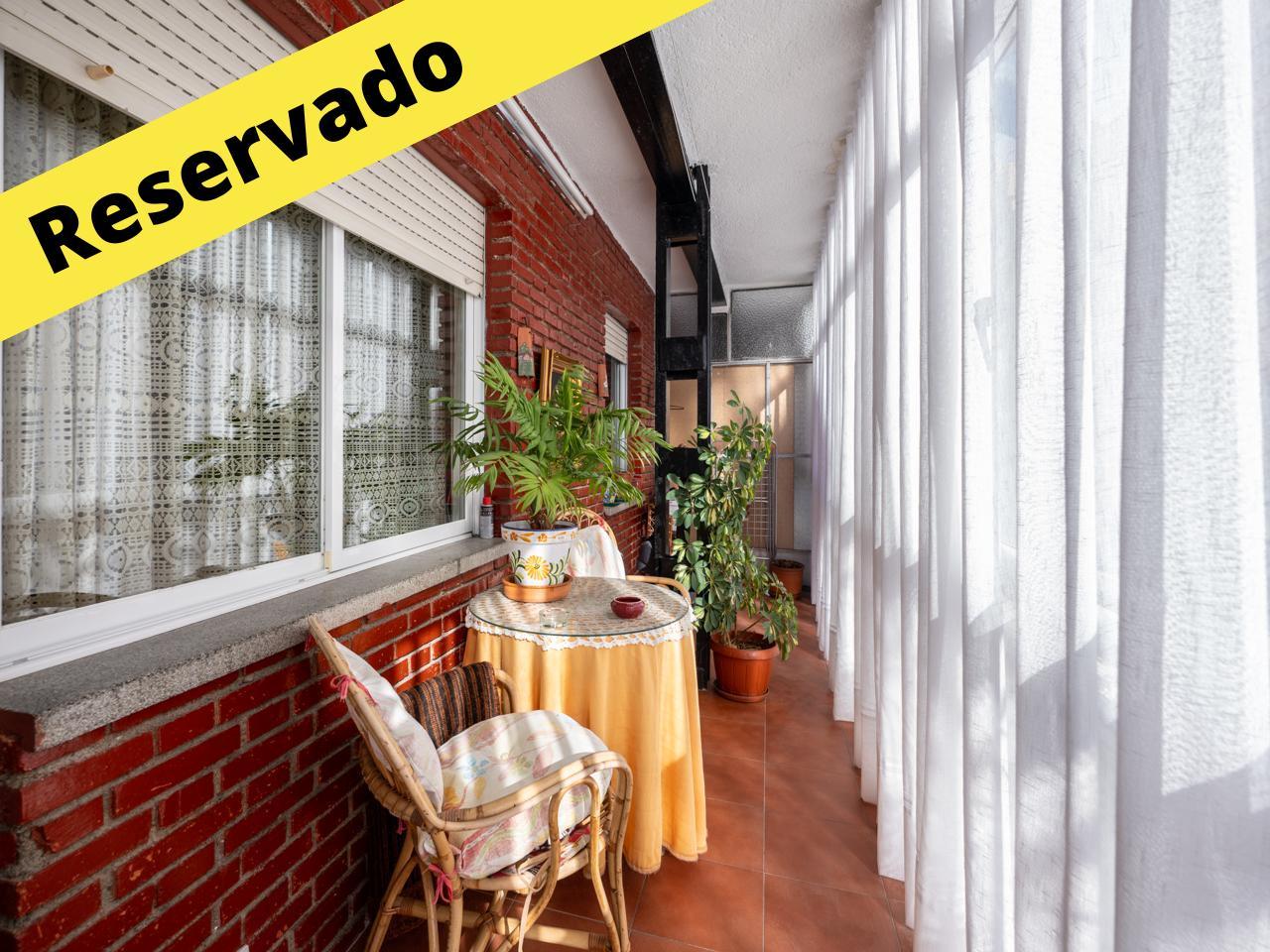 Piso con Terraza acristalada  y ascensor en la Zona Sur de Ávila