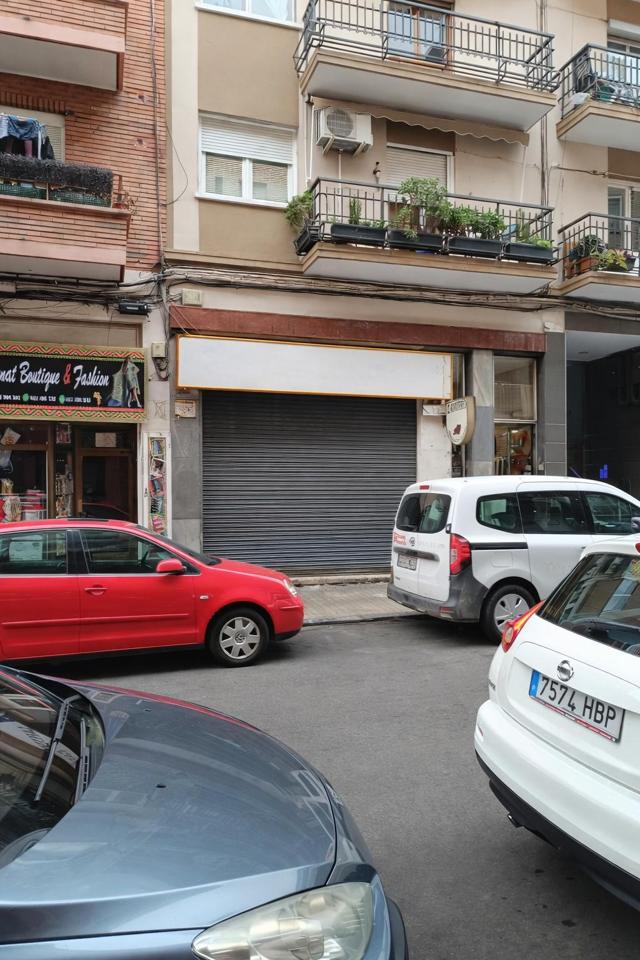 Shop in Calle de Domingo Ram 19, Zaragoza, Zaragoza of 285 m2