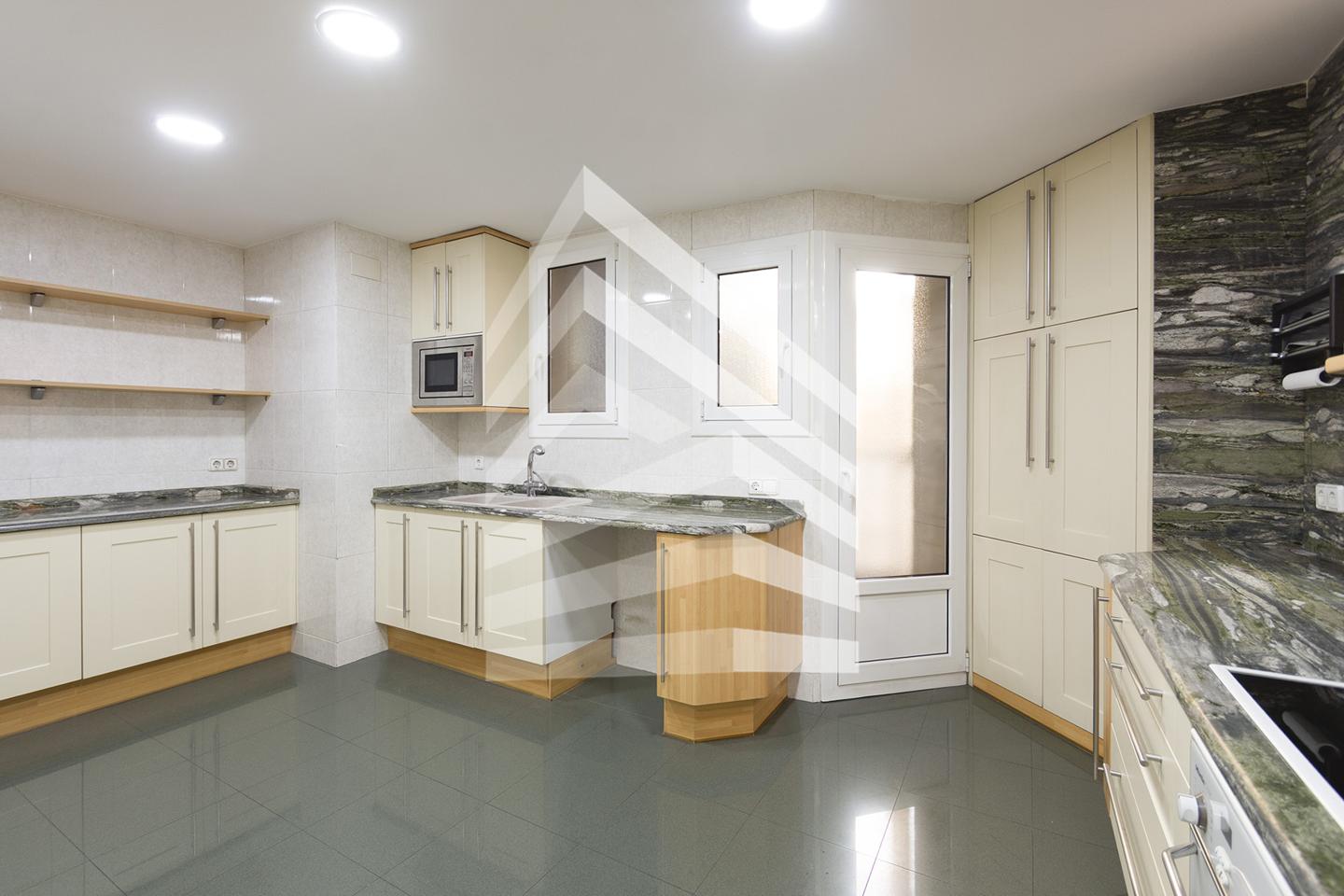pisos en barcelona · carrer-de-ganduxer-08022 1050000€
