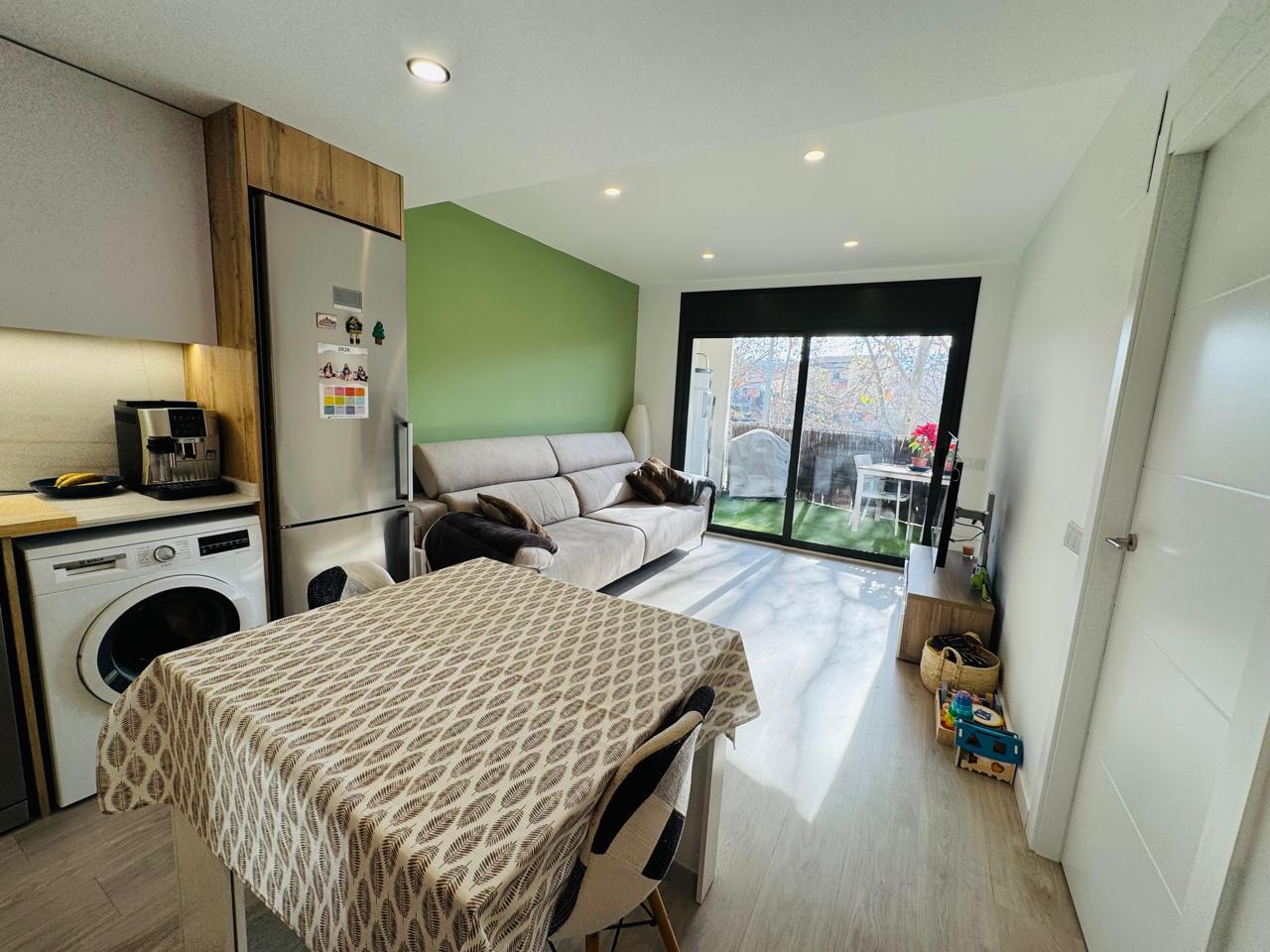 piso en martorelles · ronda-del-mercat-08107 299000€