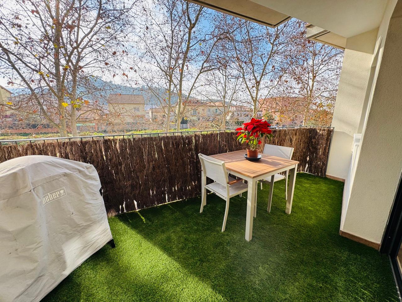 piso en martorelles · ronda-del-mercat-08107 299000€