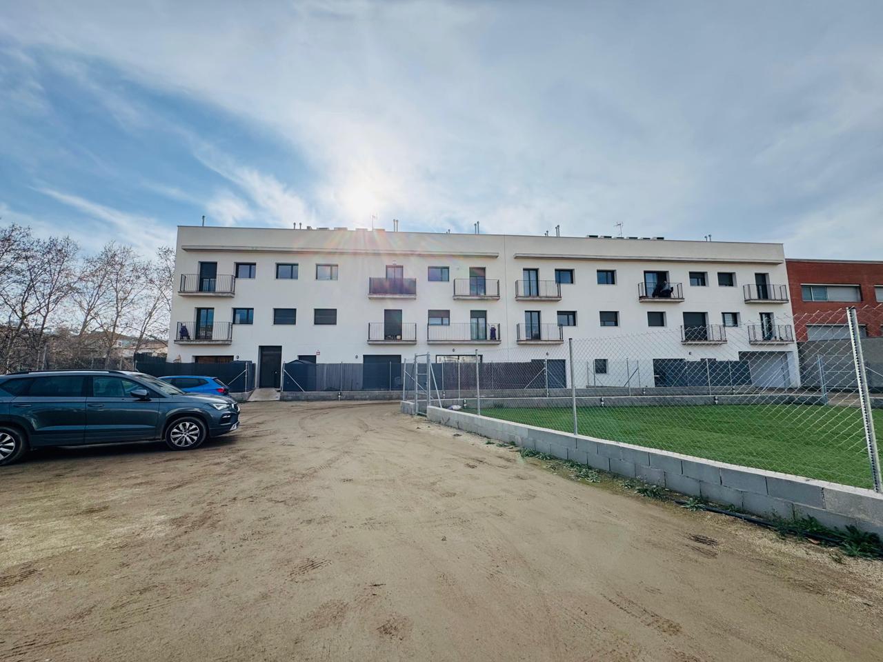 piso en martorelles · ronda-del-mercat-08107 299000€