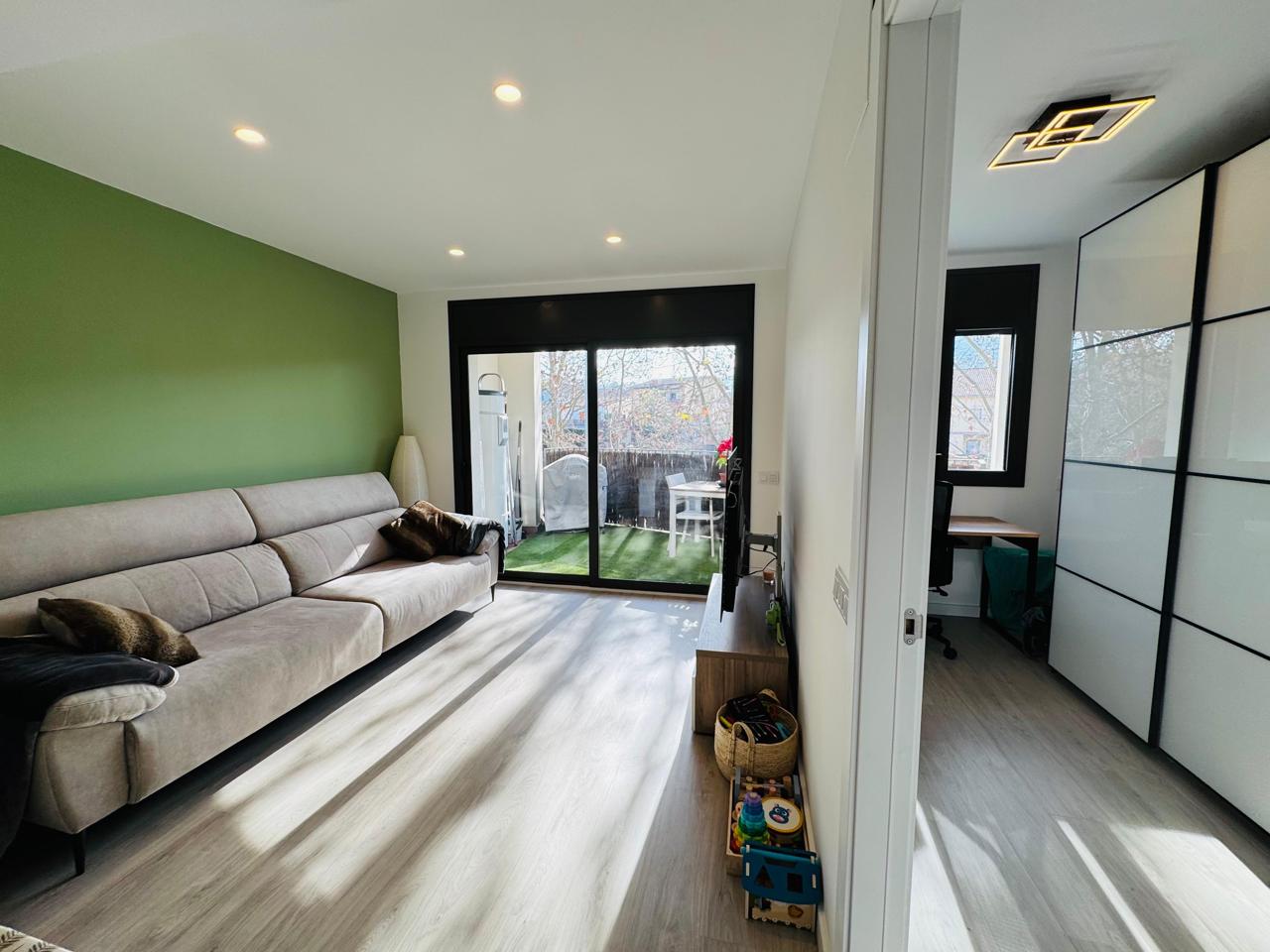 piso en martorelles · ronda-del-mercat-08107 299000€