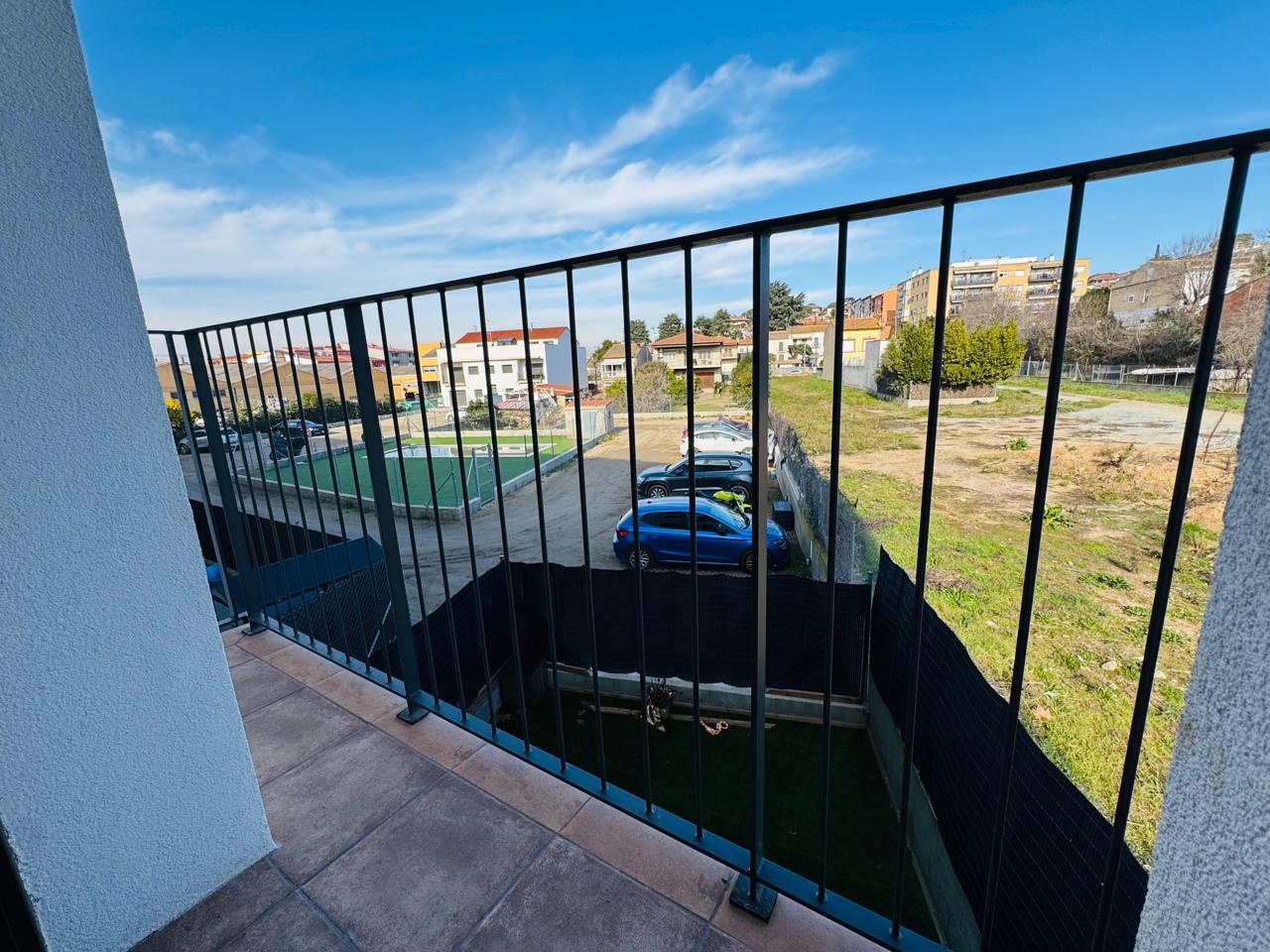 piso en martorelles · ronda-del-mercat-08107 299000€
