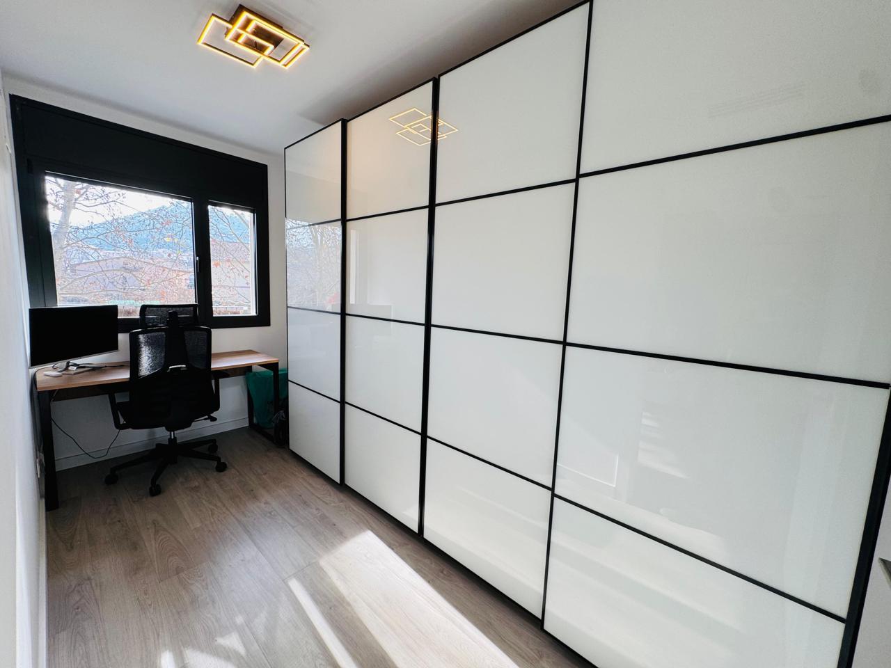 piso en martorelles · ronda-del-mercat-08107 299000€