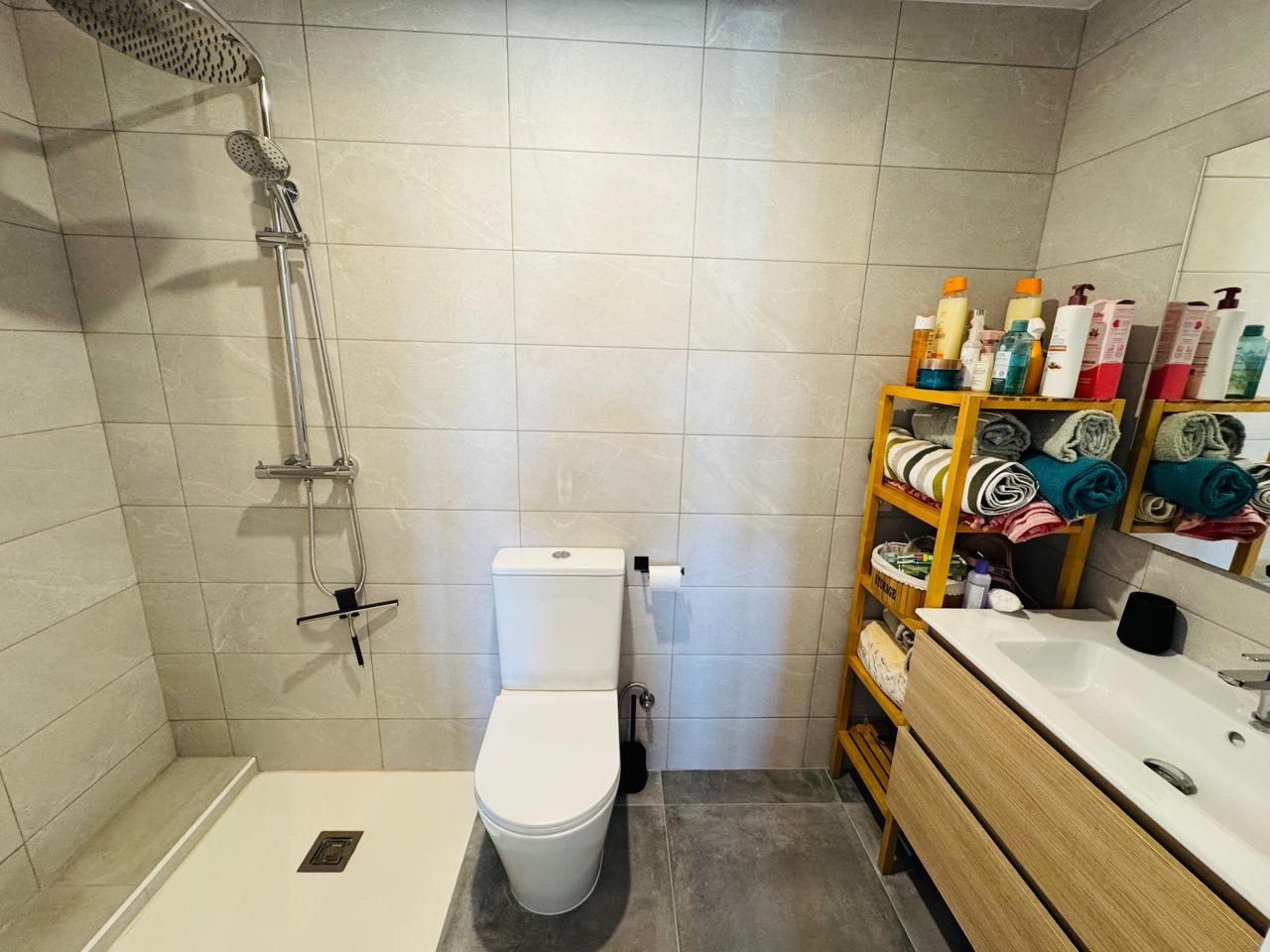 piso en martorelles · ronda-del-mercat-08107 299000€