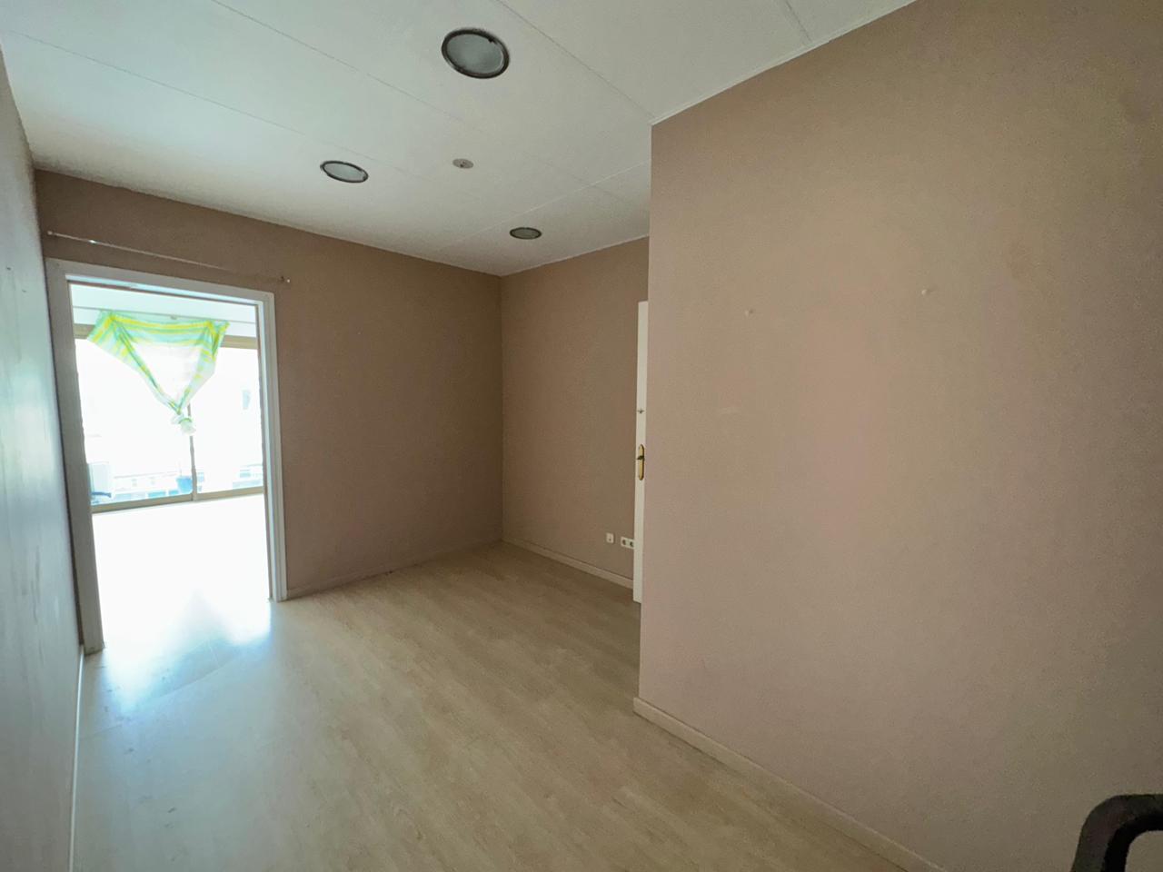 casa--chalet en montcada-i-reixac · montcada-centro 390000€