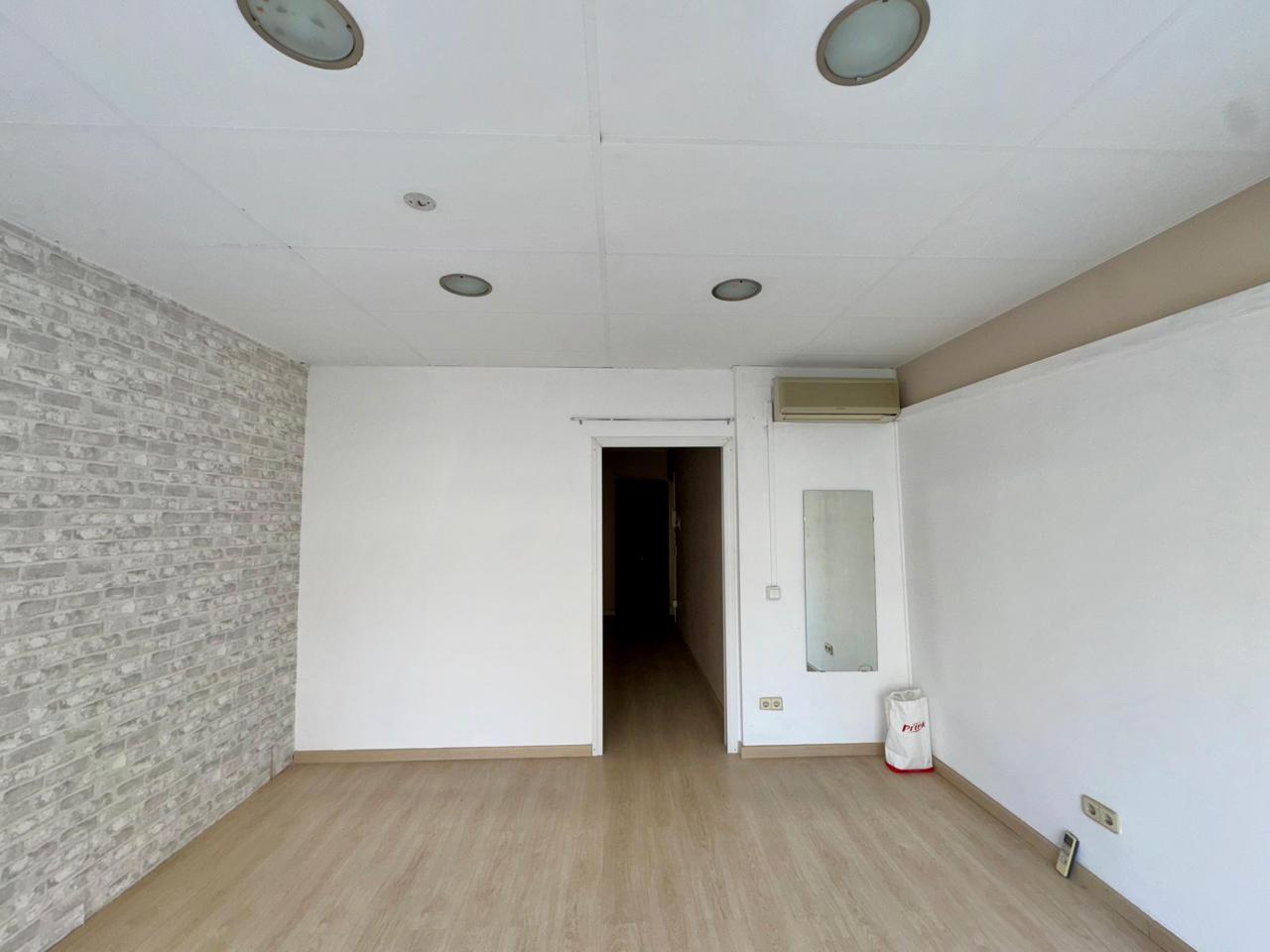 casa--chalet en montcada-i-reixac · montcada-centro 390000€