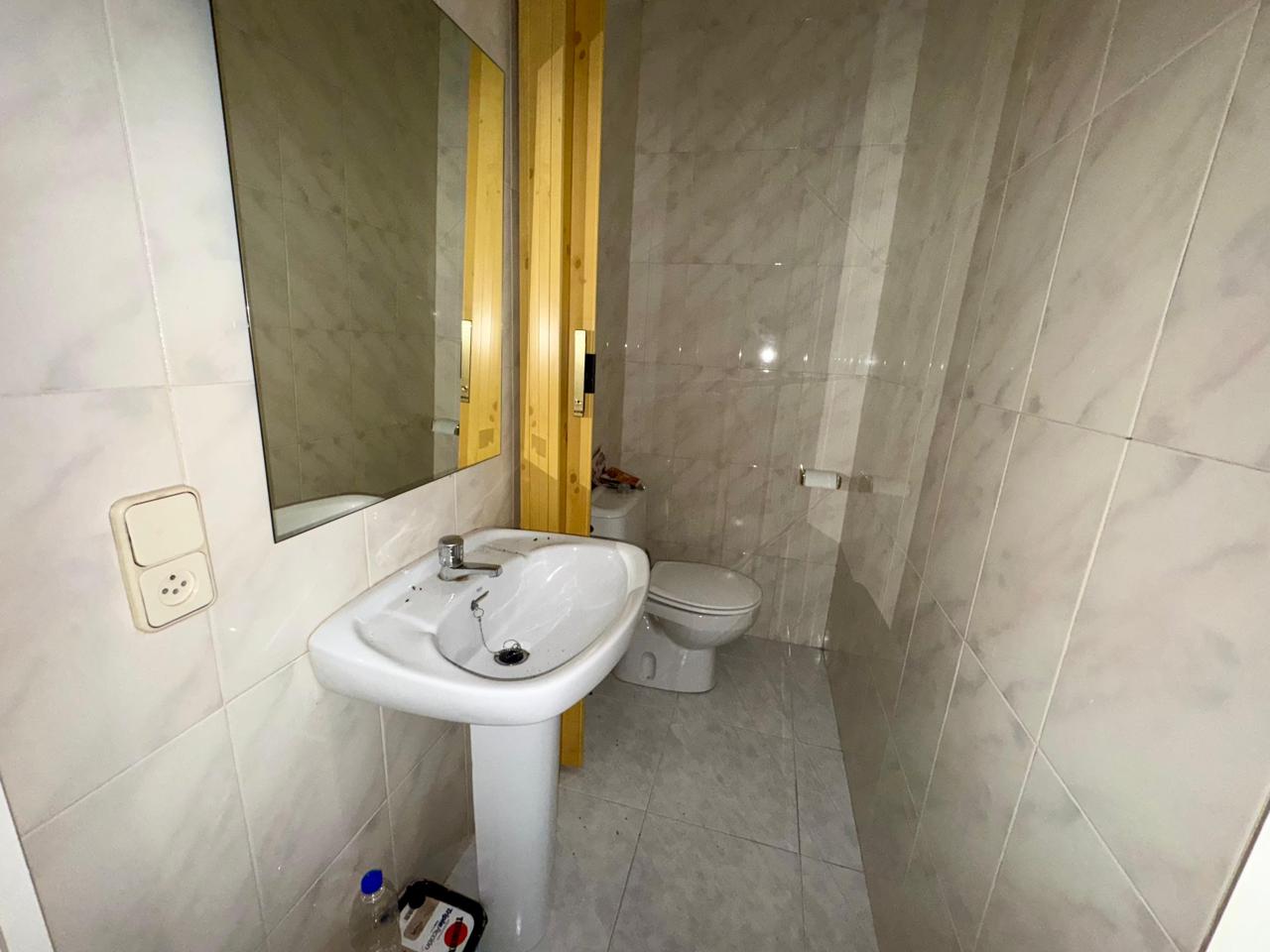 casa--chalet en montcada-i-reixac · montcada-centro 390000€