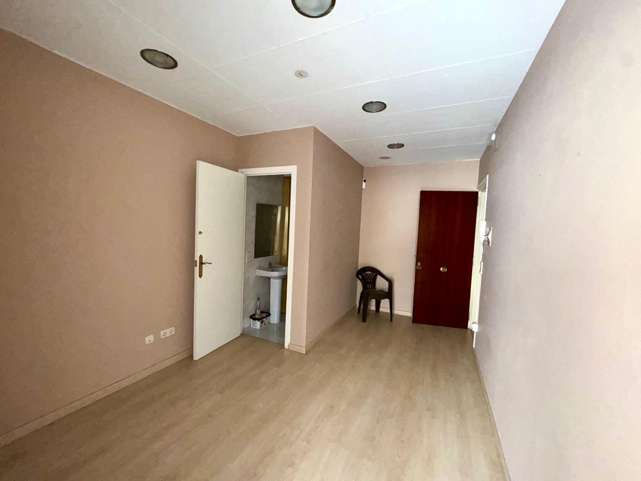 casa--chalet en montcada-i-reixac · montcada-centro 390000€