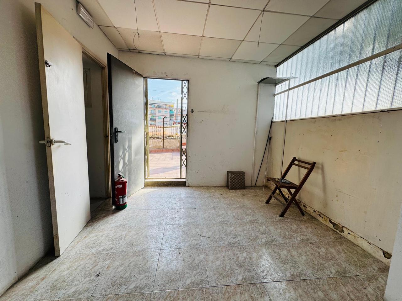 casa--chalet en montcada-i-reixac · montcada-centro 390000€