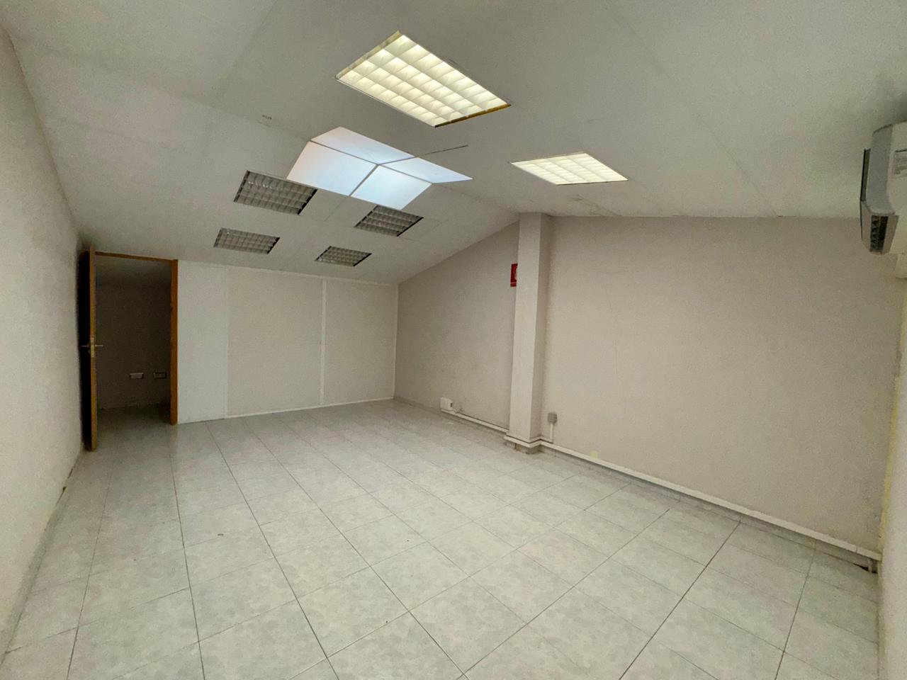 casa--chalet en montcada-i-reixac · montcada-centro 390000€