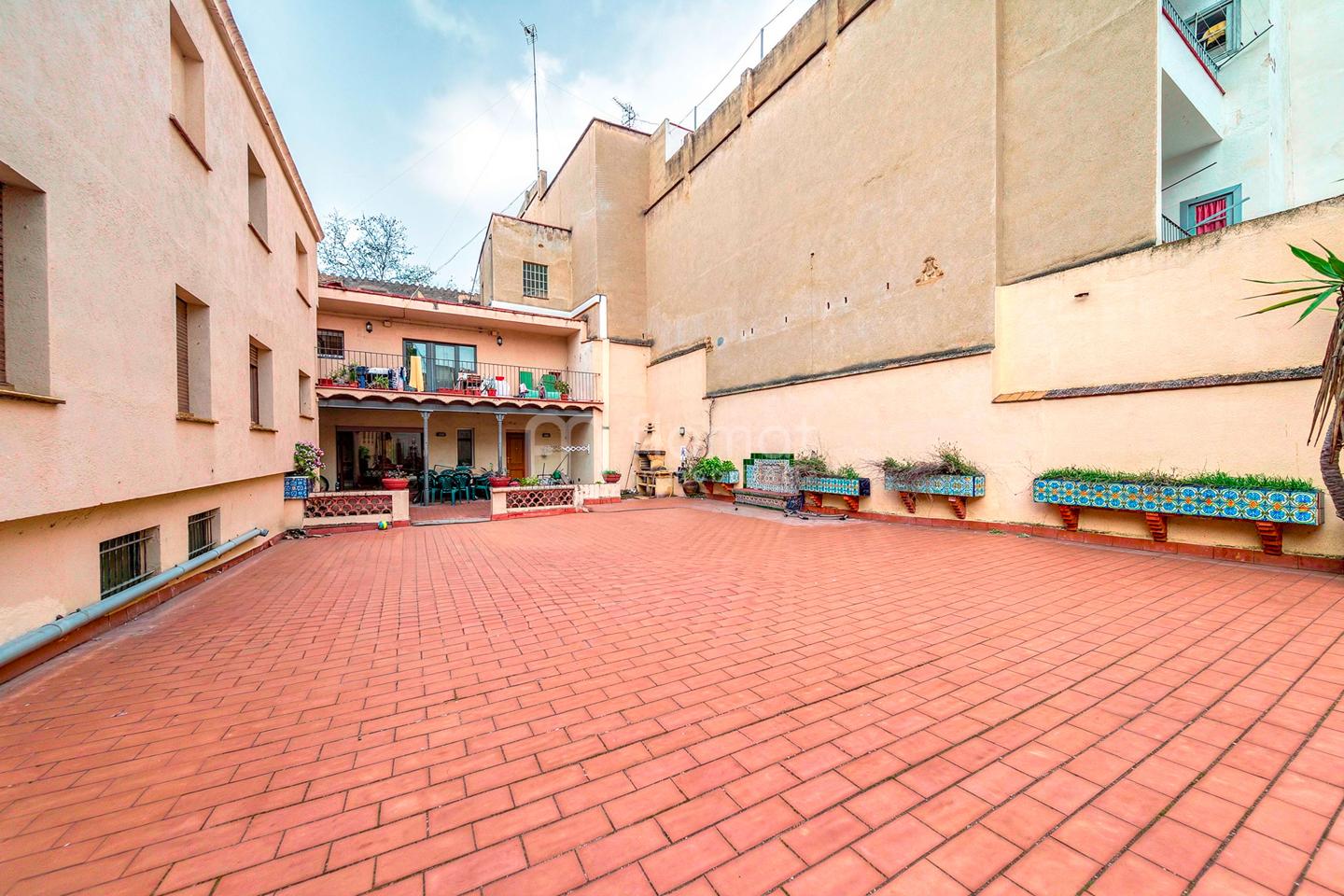 edificio en figueres · la-rambla-17600 850000€