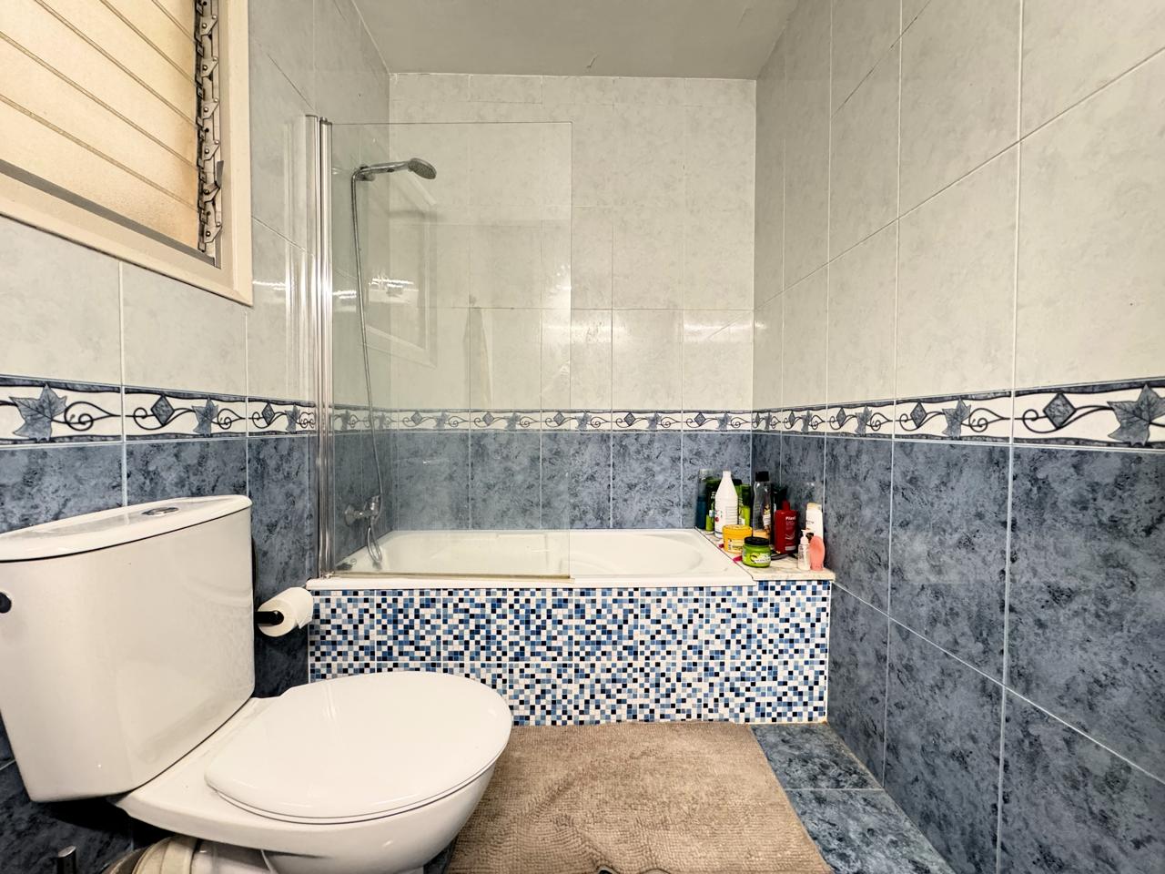 pisos en girona · carrer-costa-brava-17005 240000€
