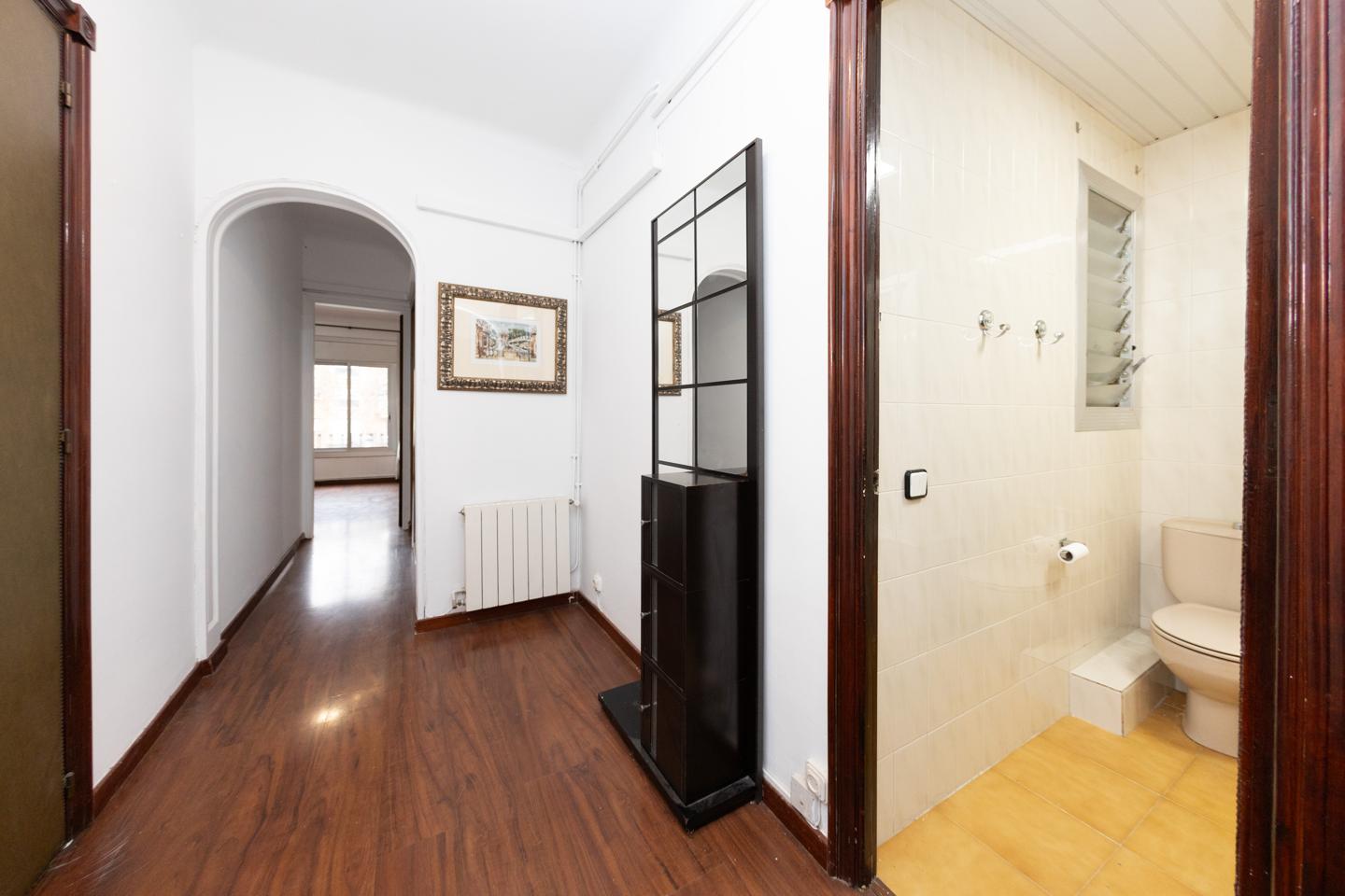 pisos en barcelona · carrer-de-corsega-08026 370000€