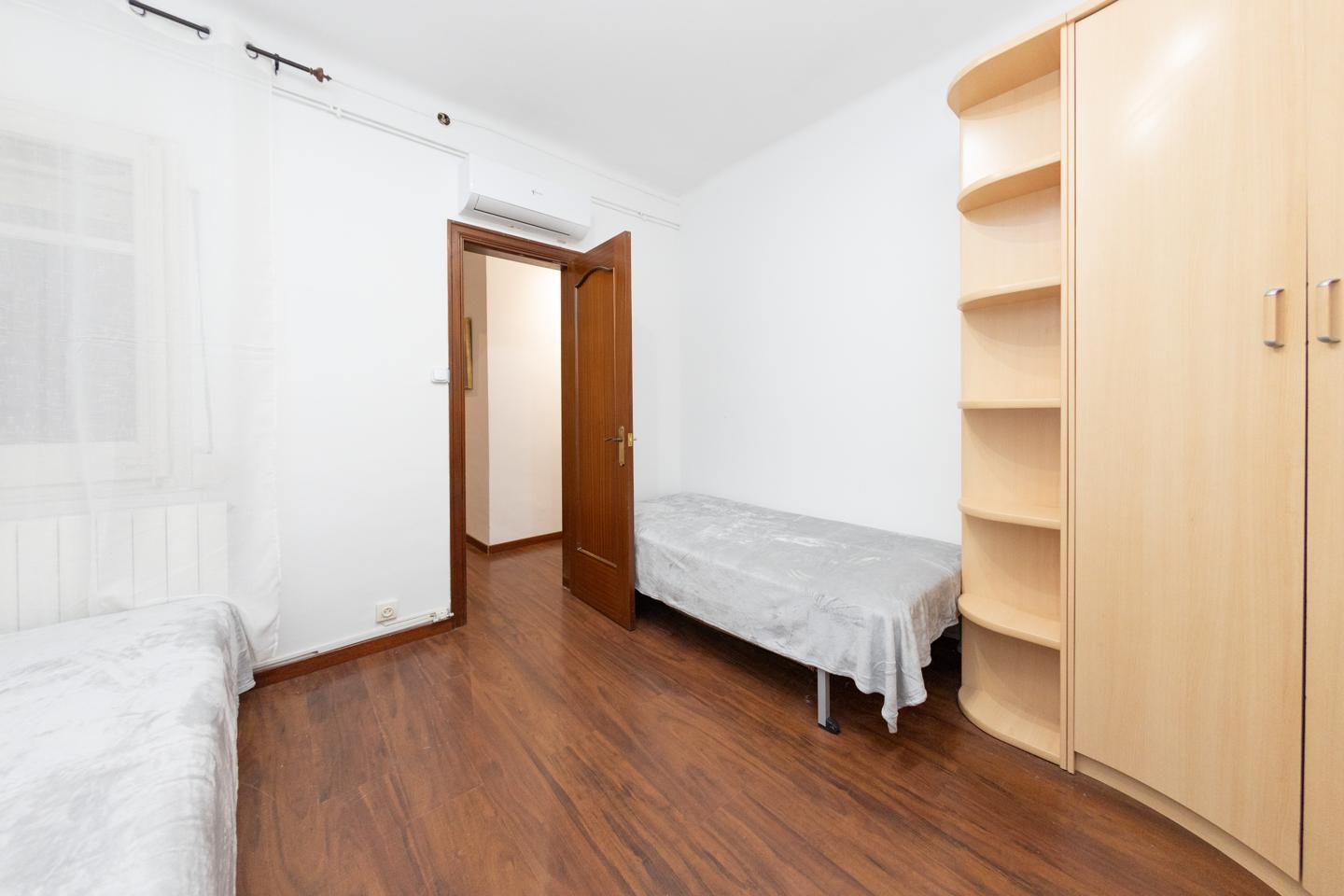 pisos en barcelona · carrer-de-corsega-08026 370000€