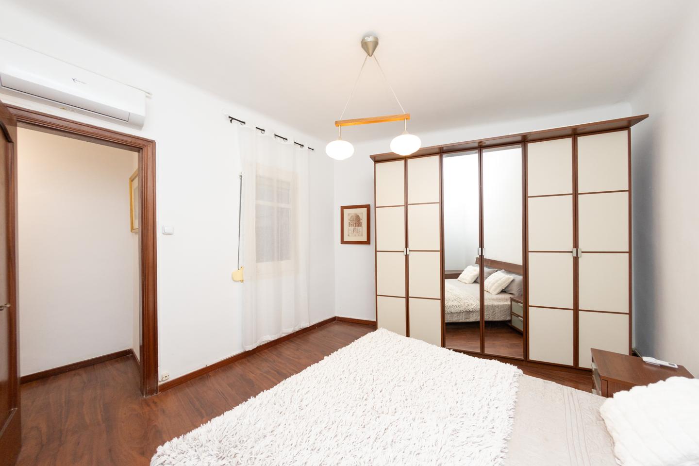 pisos en barcelona · carrer-de-corsega-08026 370000€