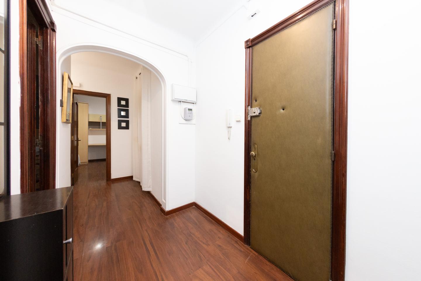 pisos en barcelona · carrer-de-corsega-08026 370000€