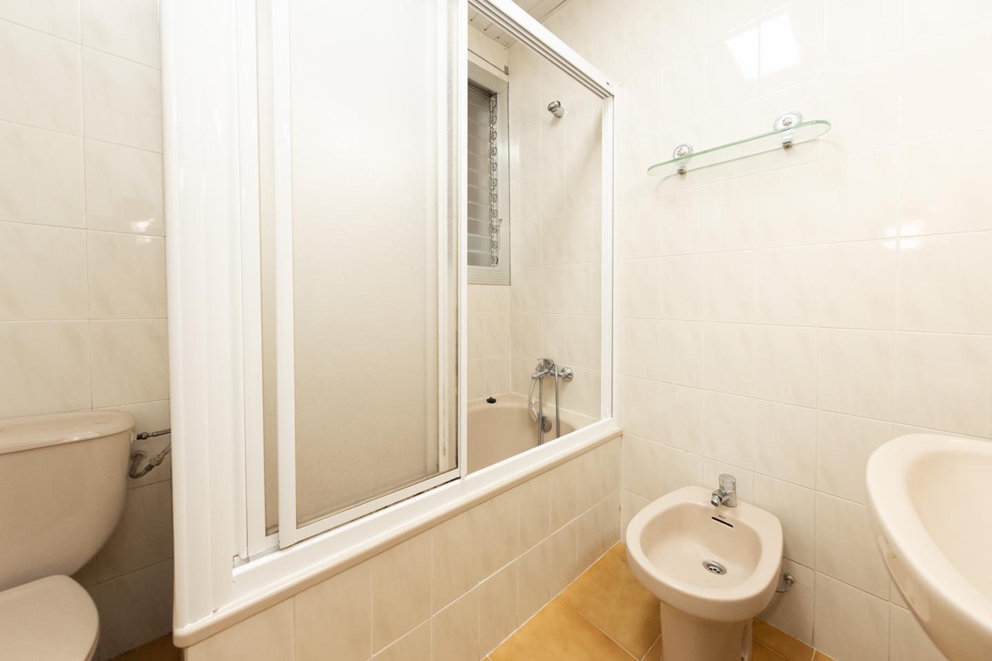 pisos en barcelona · carrer-de-corsega-08026 370000€
