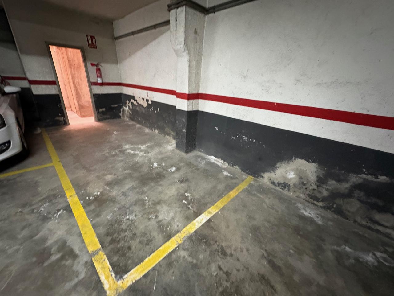 parking en barcelona · carrer-de-sant-alexandre-08031 10000€