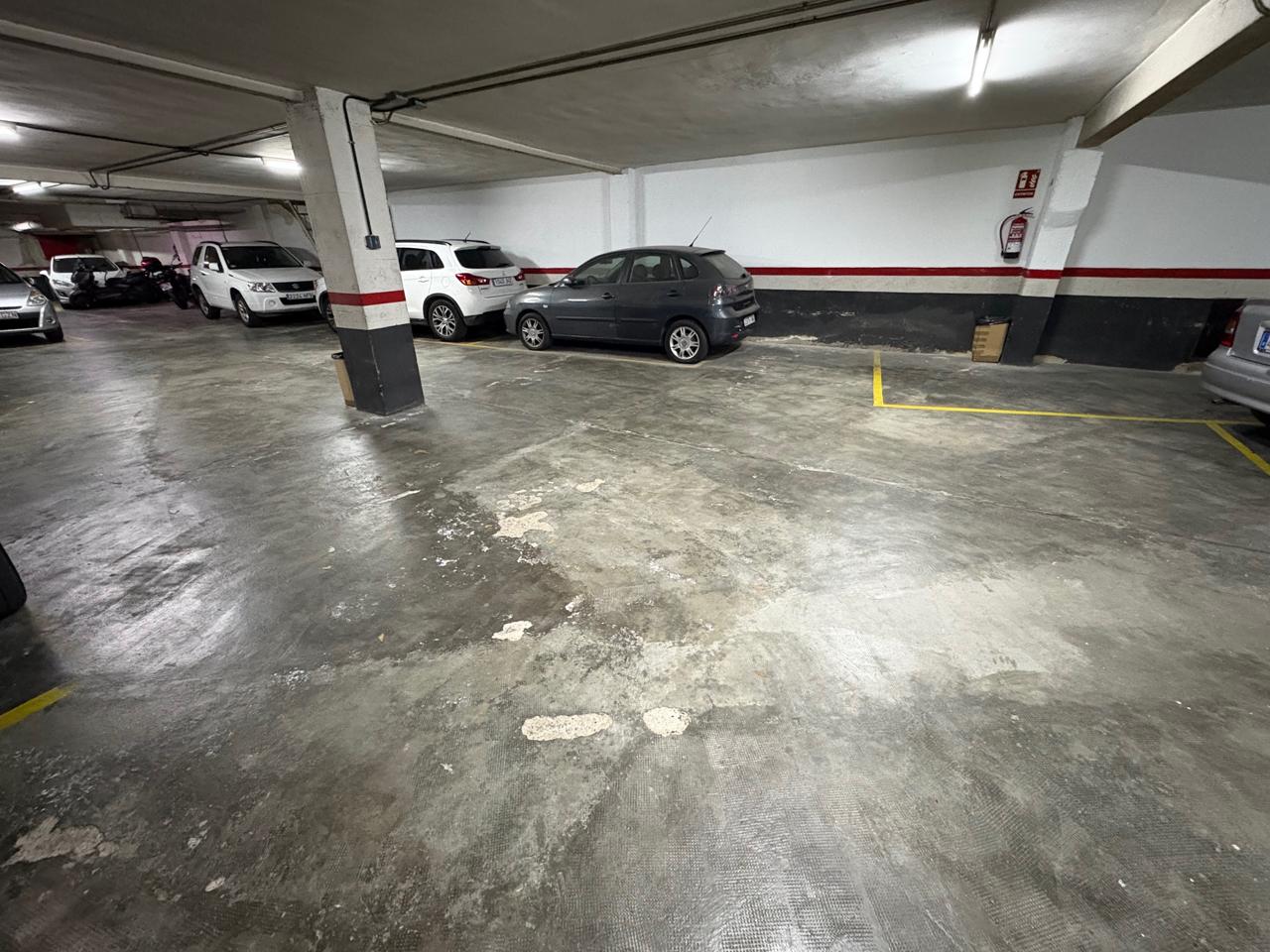 parking en barcelona · carrer-de-sant-alexandre-08031 10000€