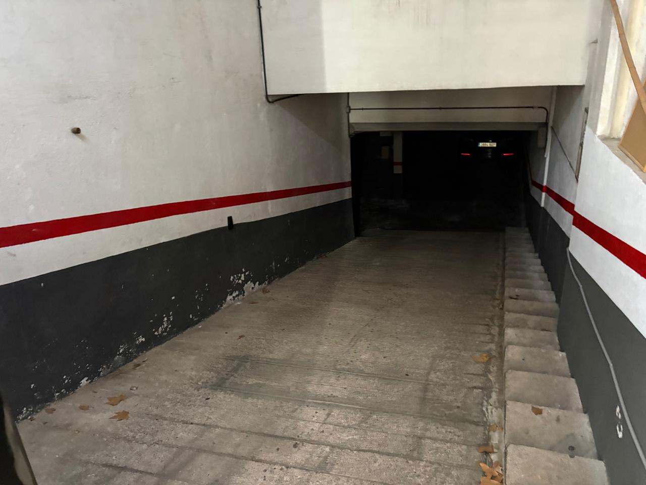 parking en barcelona · carrer-de-sant-alexandre-08031 10000€