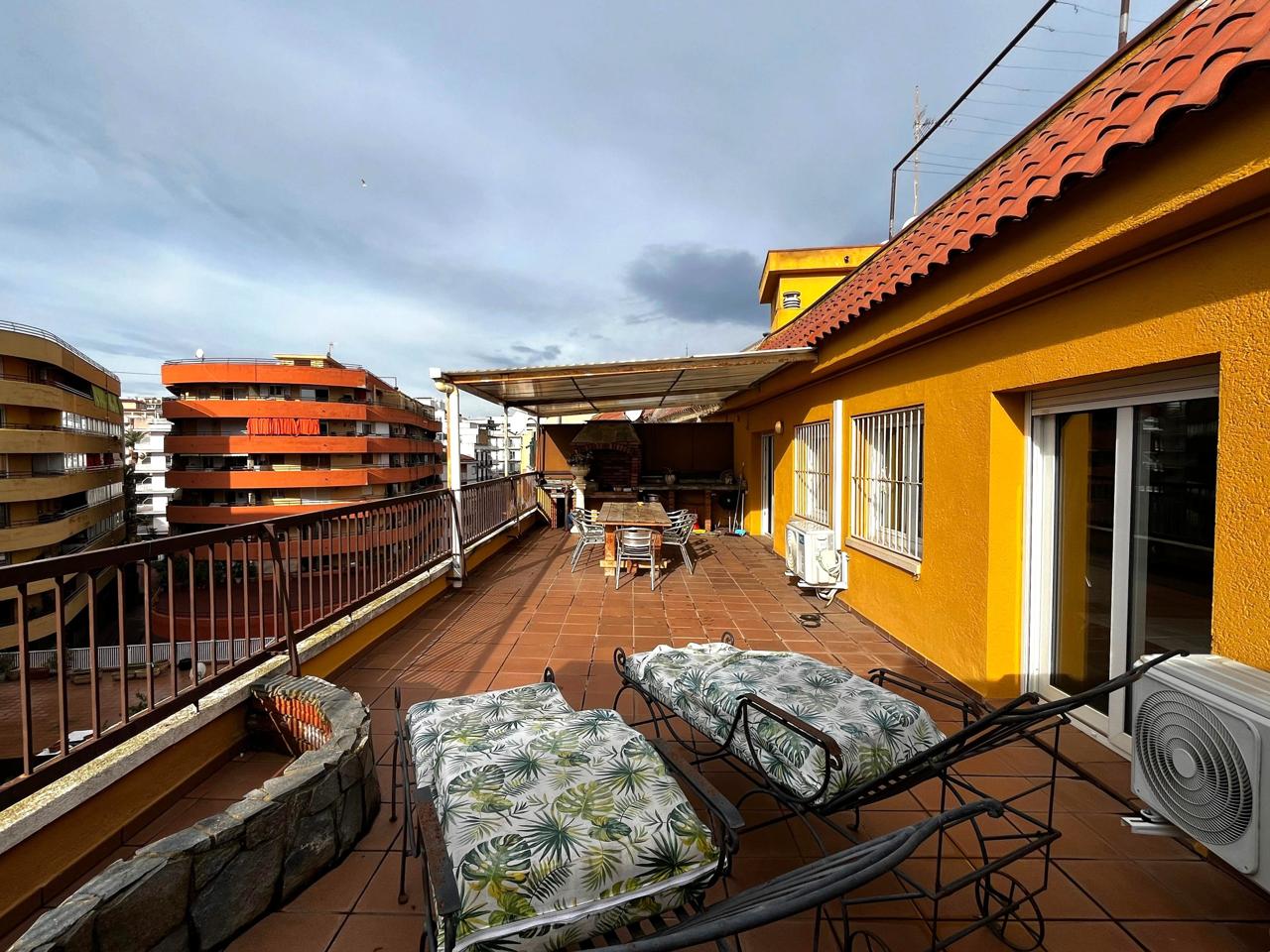 atico en lloret-de-mar · carrer-de-la-riera-17310 310000€