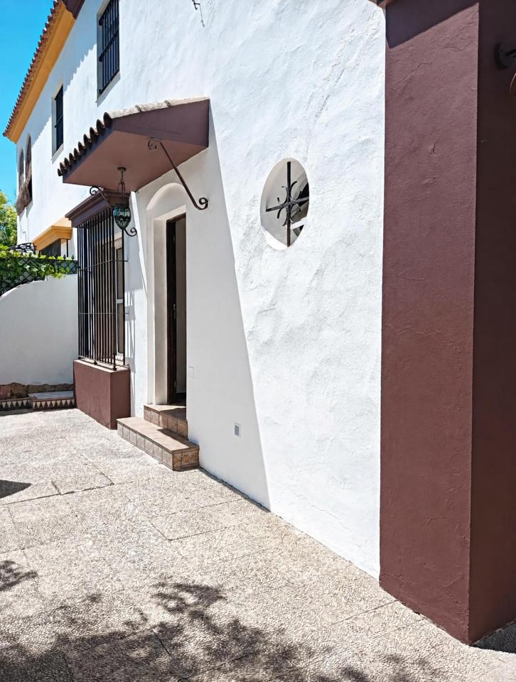 Casa en alquiler anual en la jara 2