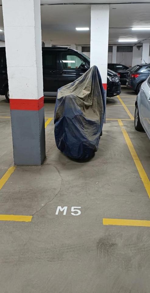 Parking in Plaza de la Constitución, Alpedrete, Madrid of 8 m2
