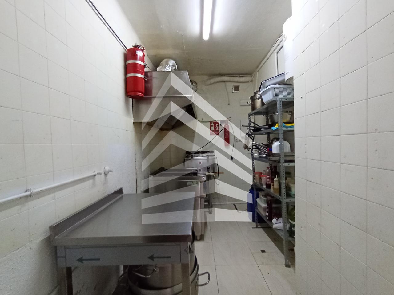 locales-comerciales en barcelona · carrer-de-breda-08029 €