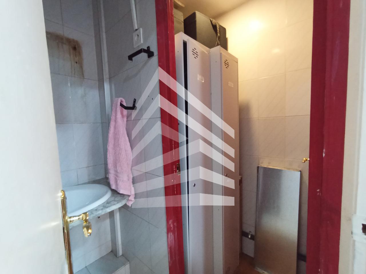 locales-comerciales en barcelona · carrer-de-breda-08029 €