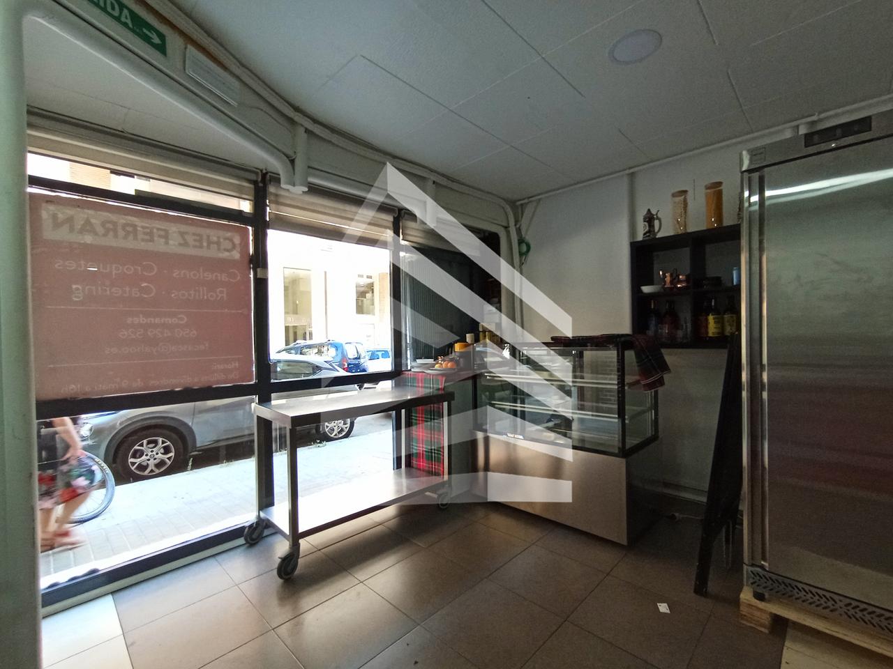 locales-comerciales en barcelona · carrer-de-breda-08029 €