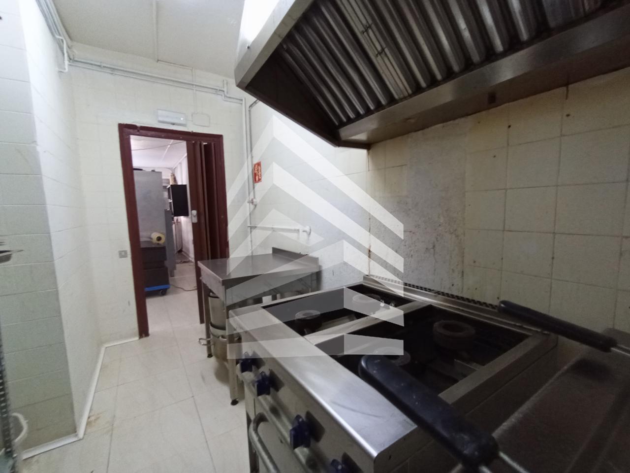 locales-comerciales en barcelona · carrer-de-breda-08029 €