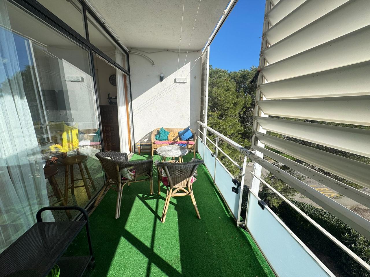 pisos en roses · carrer-del-port-de-reig-17480 180000€
