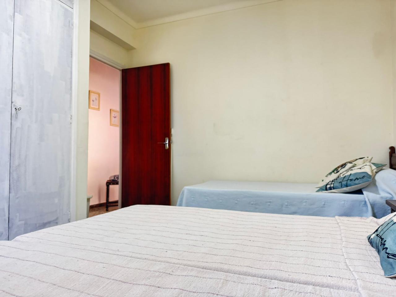 pisos en roses · carrer-del-port-de-reig-17480 180000€
