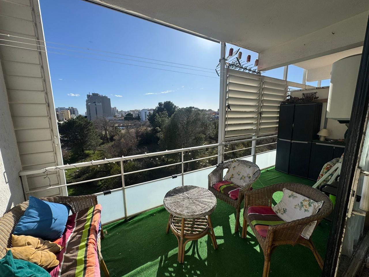 pisos en roses · carrer-del-port-de-reig-17480 180000€