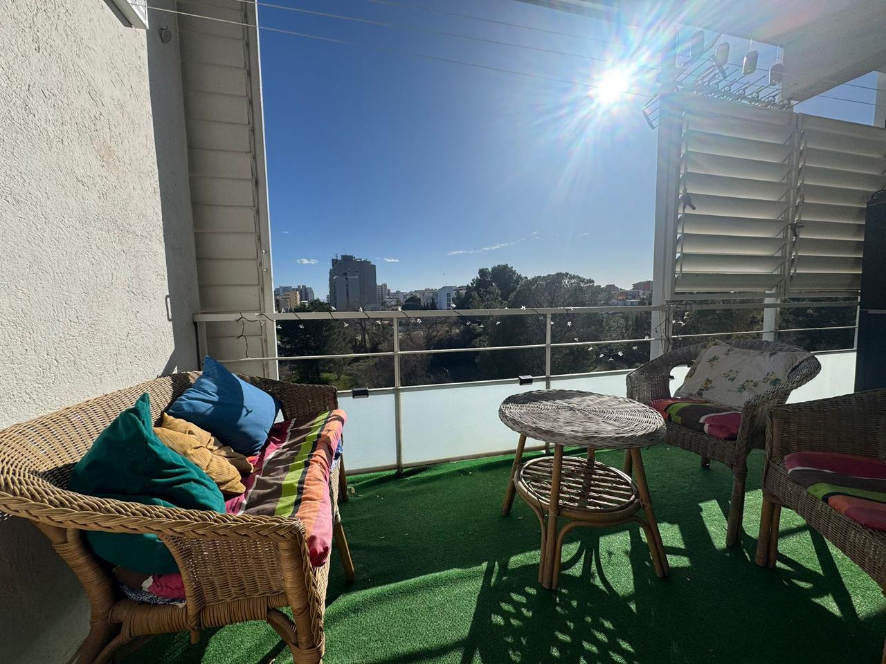 pisos en roses · carrer-del-port-de-reig-17480 180000€