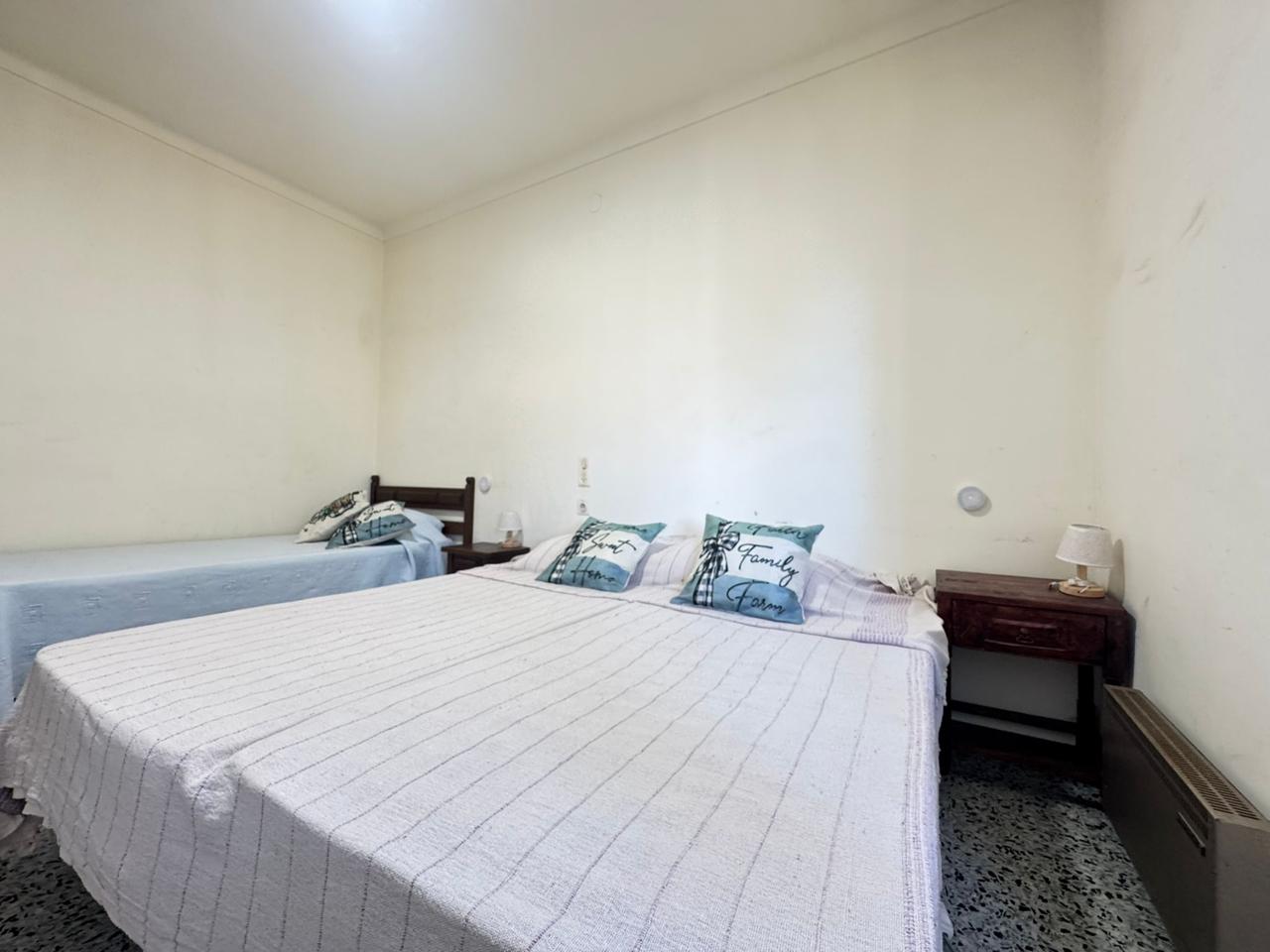 pisos en roses · carrer-del-port-de-reig-17480 180000€