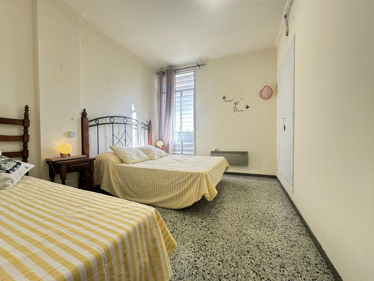 pisos en roses · carrer-del-port-de-reig-17480 180000€